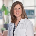 managing-hot-flashes-brain-fog-and-sleep-practical-menopause-care